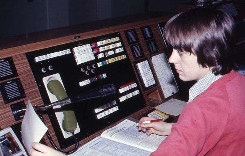 Seenot- und Anrufplatz 2182kHz und K16